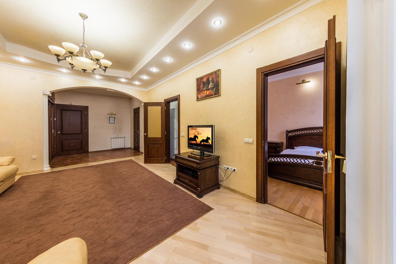 Apartment In The City Center Kiev Buitenkant foto